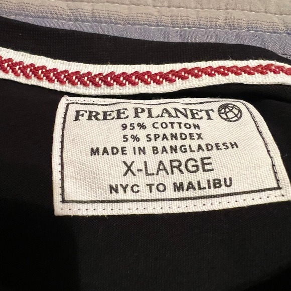 Free Planet Mens XL Black All Over Print Santa Sleigh Stay Fly Graphic T Shirt - Picture 3 of 8